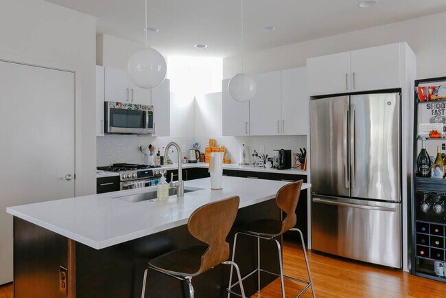Photo - Beautiful High end Central District Home f...