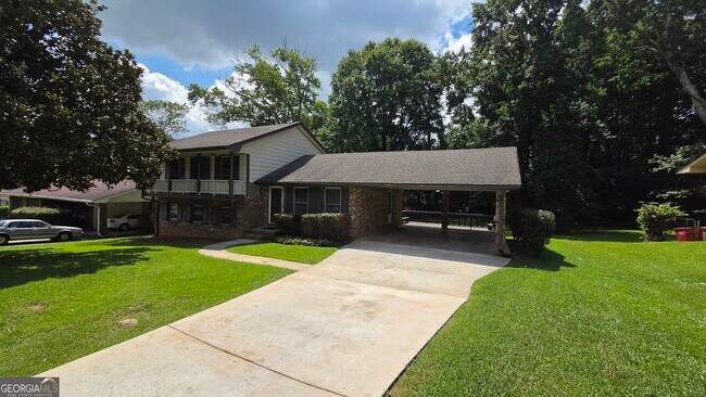 Photo - 715 Barnesdale Dr