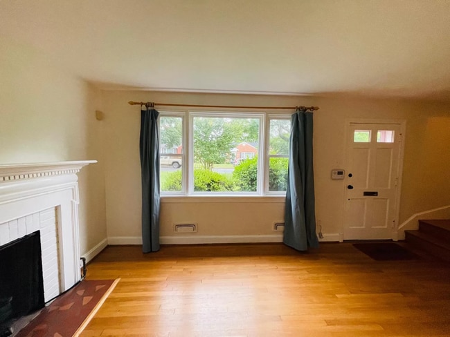 Photo - 3921 Floyd Ave