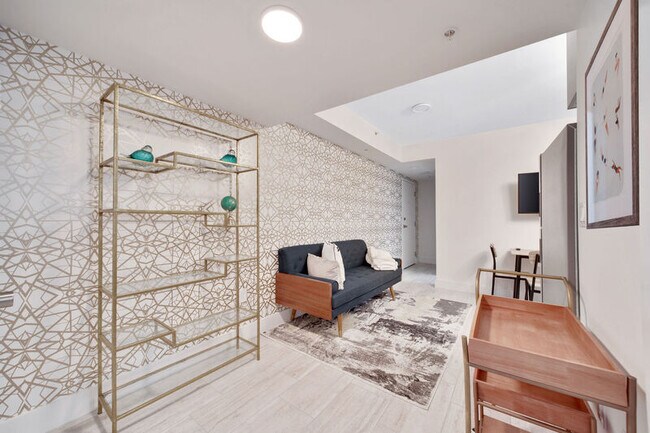 Photo - 2166 SW 14th Terrace Unidad 104