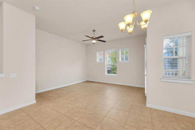 Photo - 3900 Threadgill St