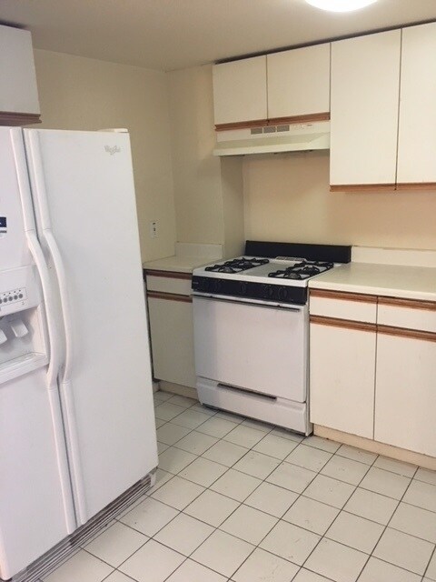 Photo - 220 Straight St