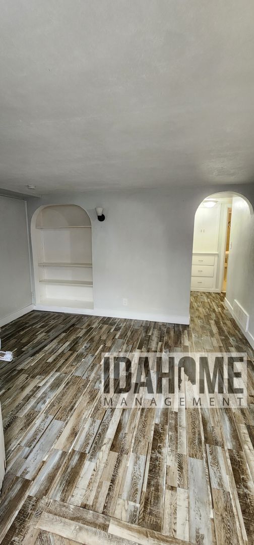 Photo - 626-628 W Custer St Unidad 626 W Custer St