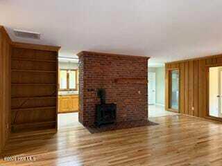 1649 Midland Rd