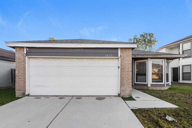 Photo - 3425 Benfield Dr