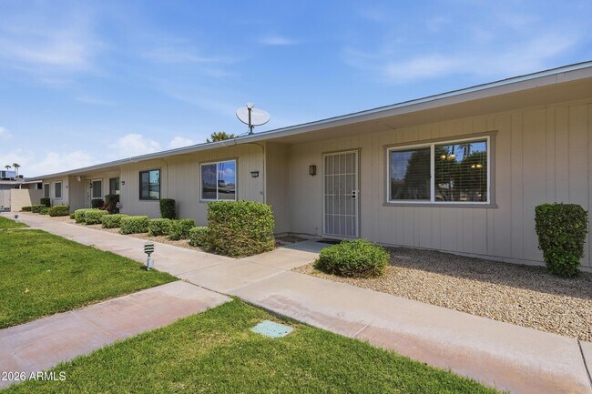 Photo - 10922 W Santa Fe Dr