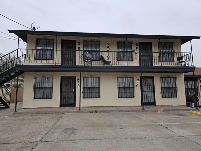 Photo - 3019 Corpus Christi St Apartment Unit D