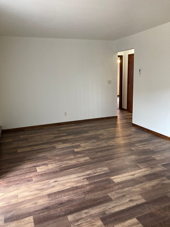 Photo - Immaculate Updated 2 Bedroom with 1 Bath