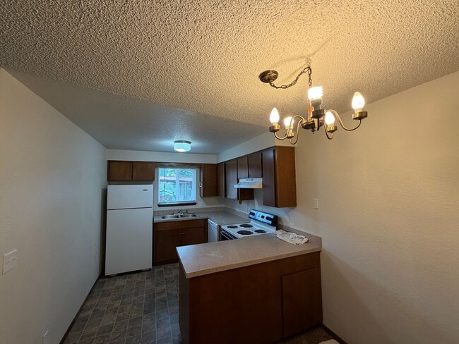 Photo - 105 W 12th Ave Unit #2