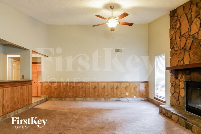 Photo - 446 Ridgetop Dr NW