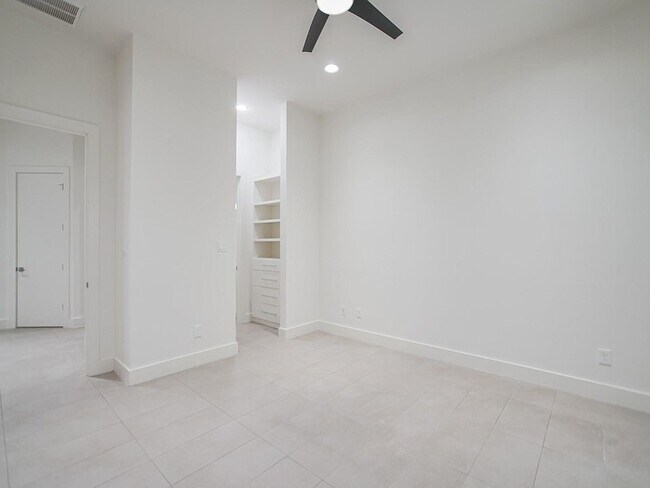 Photo - 2004 Rosedale St