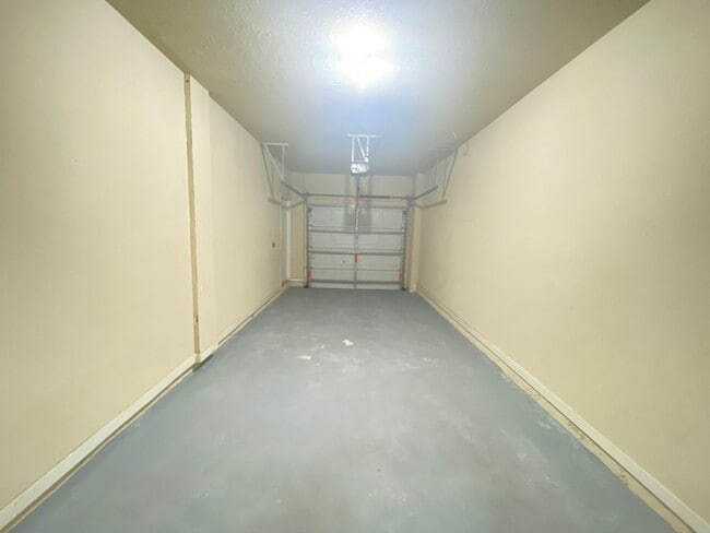 Photo - Stunning one bedroom, one bath luxury cond...