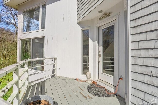 Building Photo - 126 Gallows Hill Rd Rental
