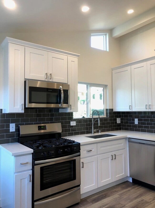 Photo - 2926 1/2-31-2 Asbury St Unit 3016