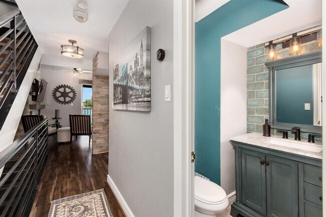 Building Photo - 12500 Melville Dr Unit 211B