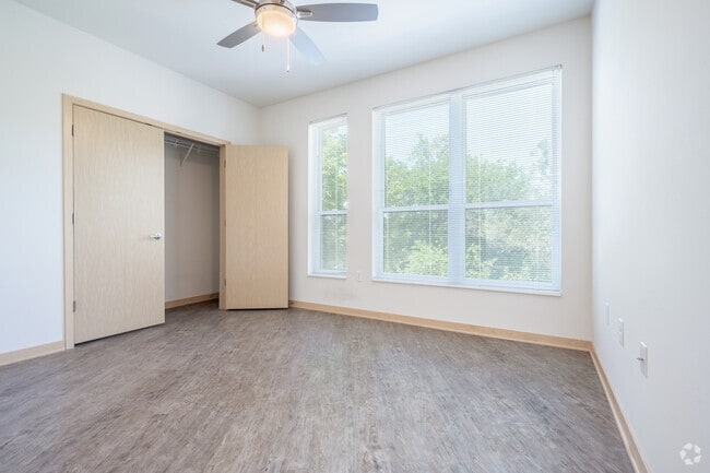 2BR, 2BA - 1,140SF - Bedroom