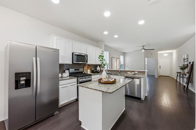Photo - 2124 Cliffbrake Wy