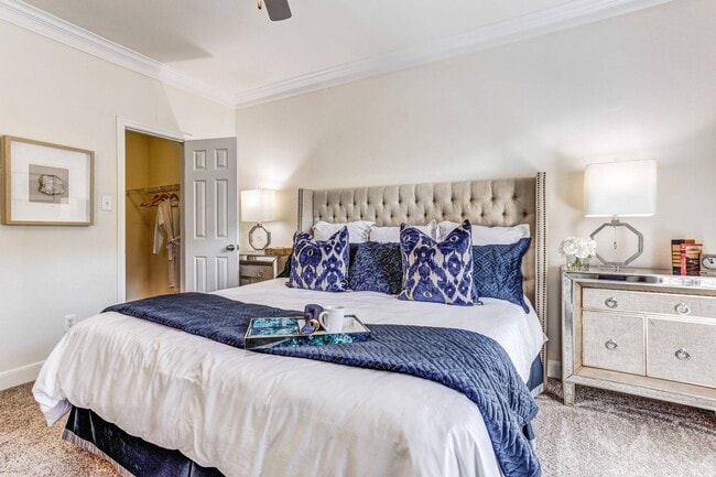 Oversized Bedrooms & Walk-in Closets - Post Oak at Woodway