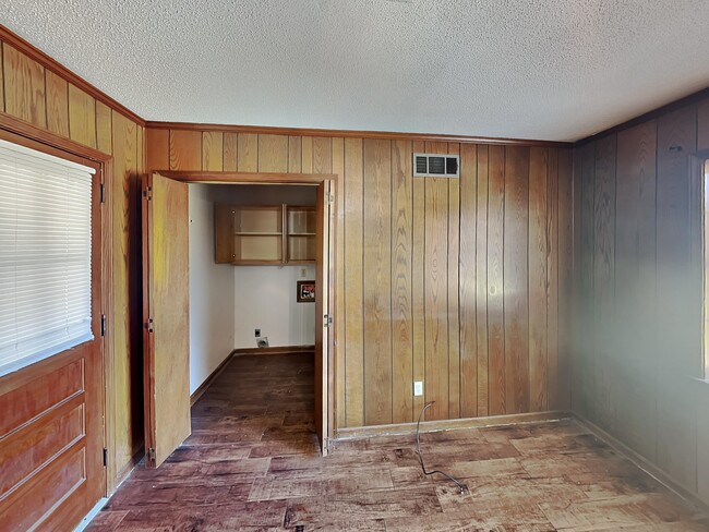 Photo - 3328 Shuster Cove