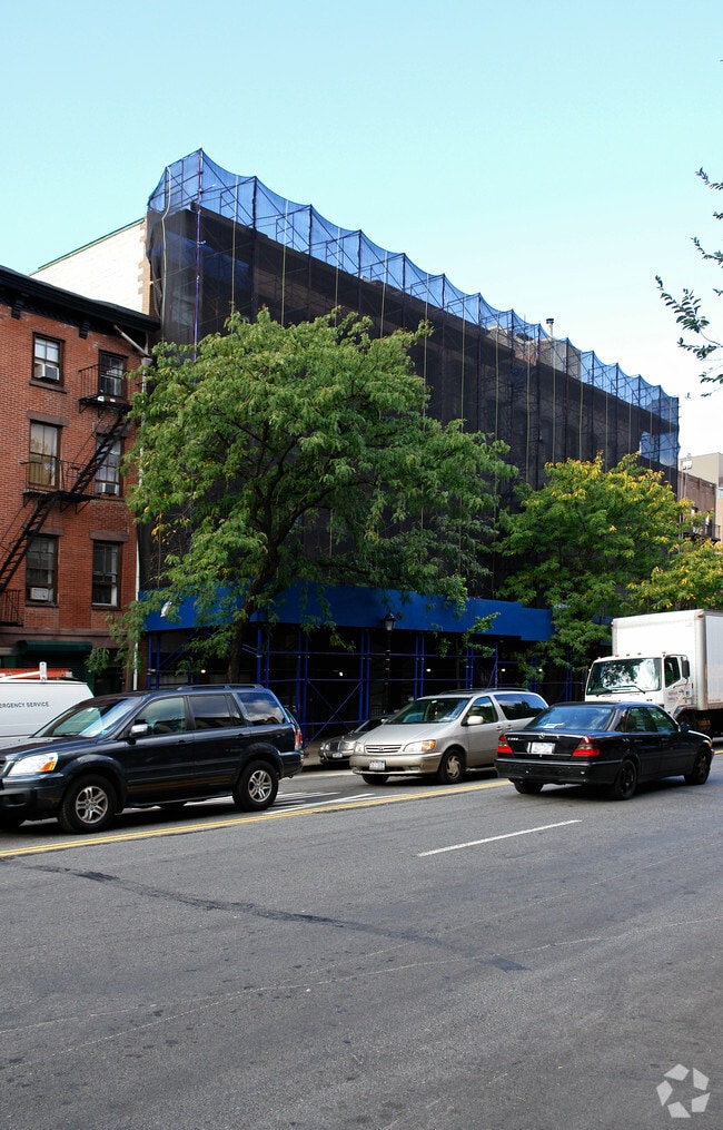 Photo - Atlantic - Pacific Building