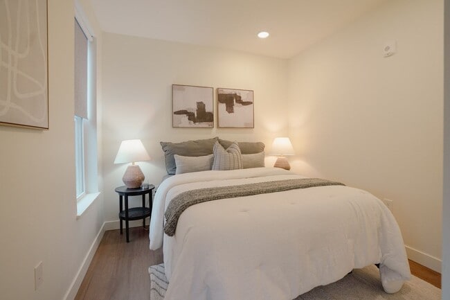 Photo - 476 Taylor Apartments