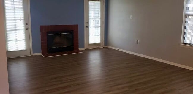 Living Room - Tuckernuck Trail