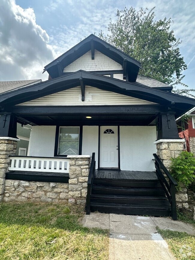 Building Photo - This is a 2 bedroom 1 bath single family h... Rental