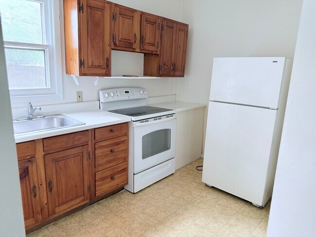 22 Maple Ln Unit 3