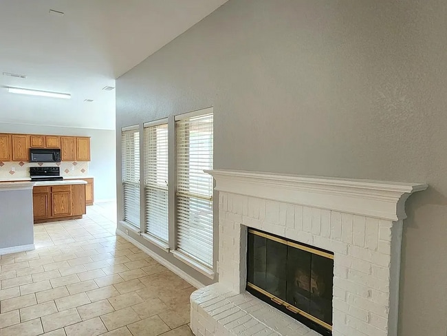 Photo - 3413 Newgate St