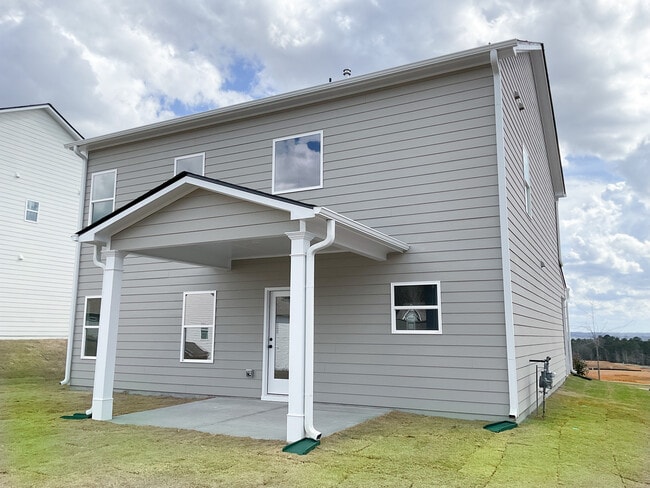 Photo - 627 Mountaintop Rd SW