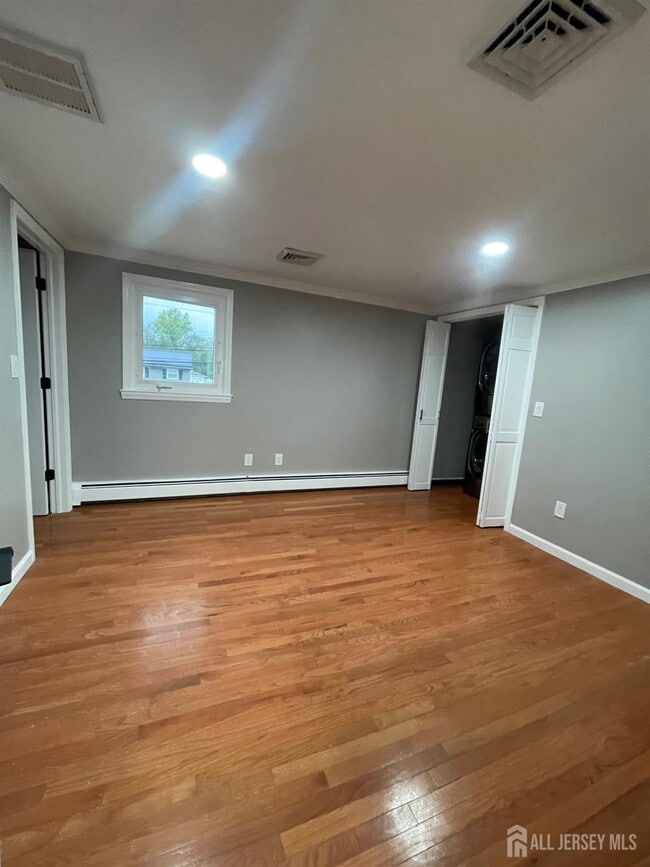 Photo - 1072 Bordentown Ave