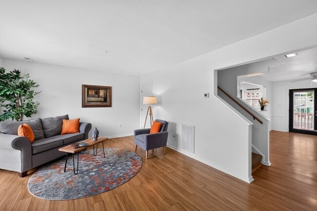 Photo - 1512 Lakeview Ave