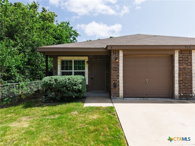Photo - 913 Ashwood Dr