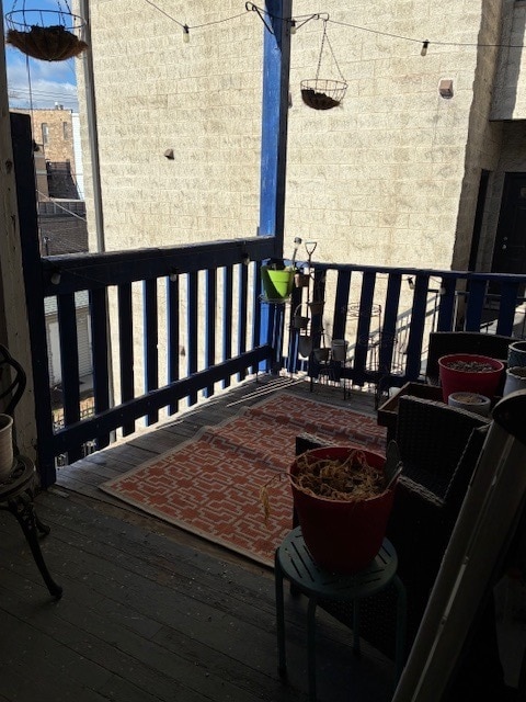 Private back deck - 1615 W Barry Ave Unit #3rd floor
