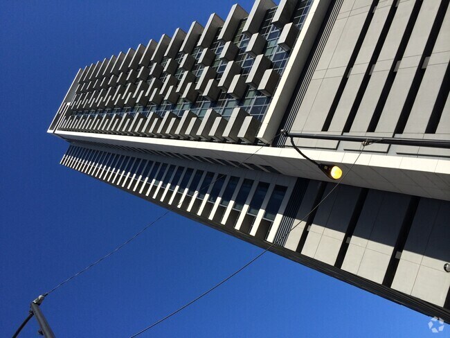 Building Photo - 235 W Van Buren St Unit 3402 Rental