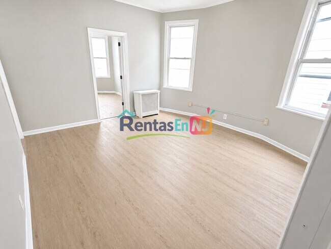 Photo - 49 Norwood St Unit 3
