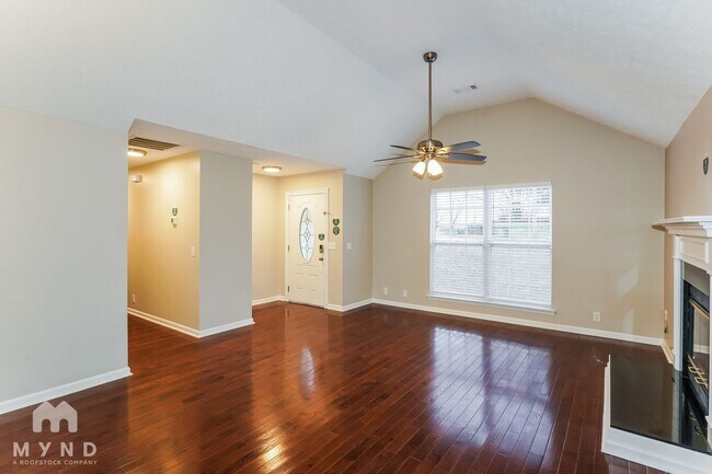 Photo - 252 Cedarview Dr