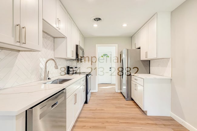 Photo - 4261 Sheffield Rd