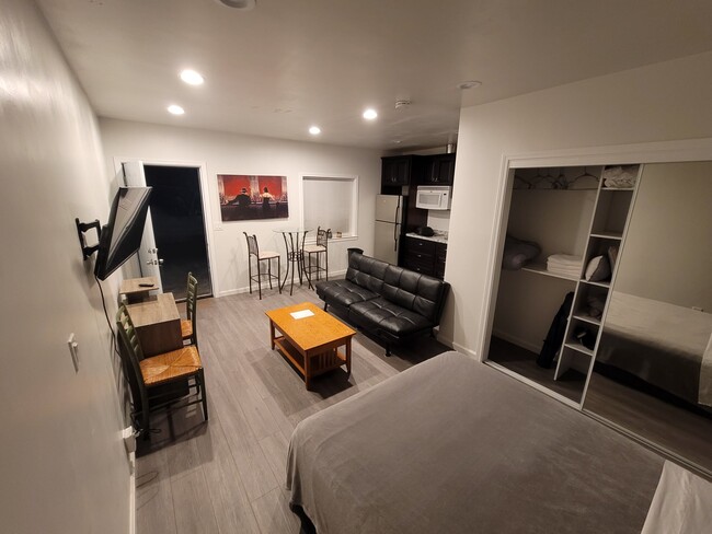 Photo - 21366 Mission Blvd