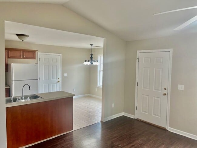 Photo - Melody Lane #146 &amp; 148 Unit 146 Melody Lane