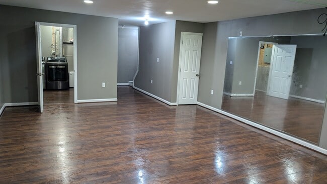 Photo - 16 Rampart Dr