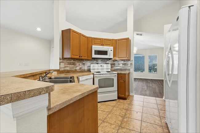 3348 Clover Blossom Cir