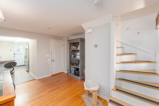 Photo - 1516 William St