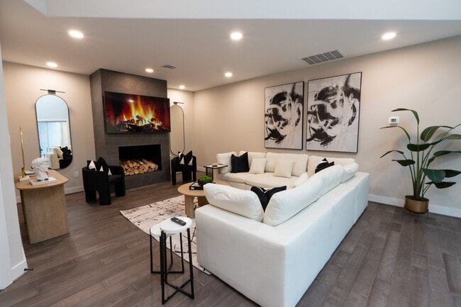 Photo - 10023 Piping Rock Ln