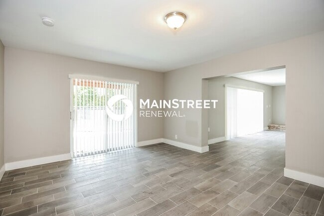 Photo - 4 Bedroom Pet-Friendly Home in Coral Springs, FL with Main Street Renewal