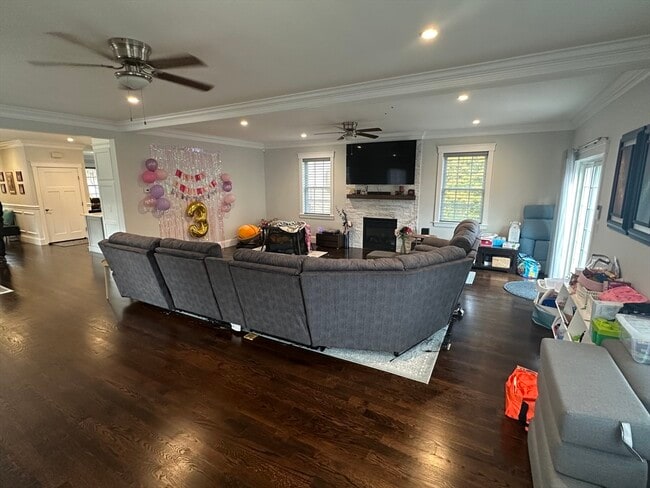 Photo - 53 Old Mystic St