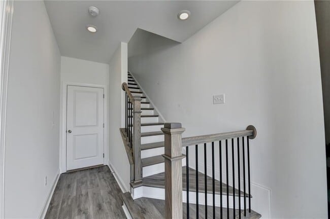 Photo - 5422 Howington Ct