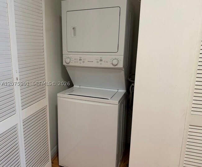 Photo - 332 SW 14th St Unit 332
