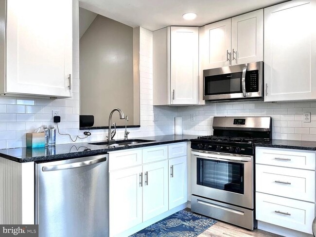 Photo - 779 Reading Ct