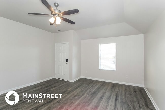 Photo - 304 Hidden Ct